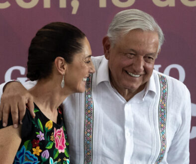 Sheinbaum defiende a López Obrador por supuestos vínculos con líderes del narcotráfico