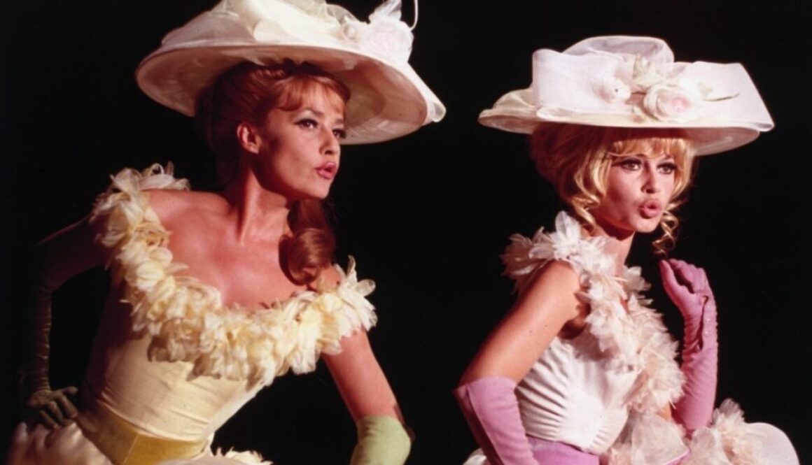 ¡Viva María! 81965, dir. Louis Malle)