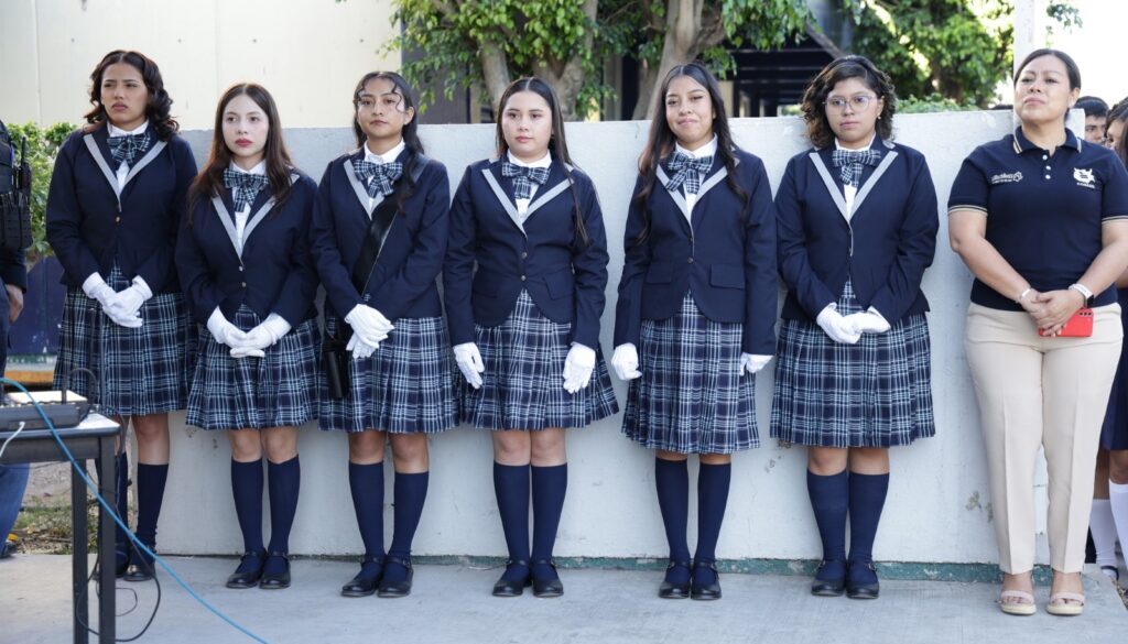 235ba951-b709-42a3-9934-8e123fa3ccb0