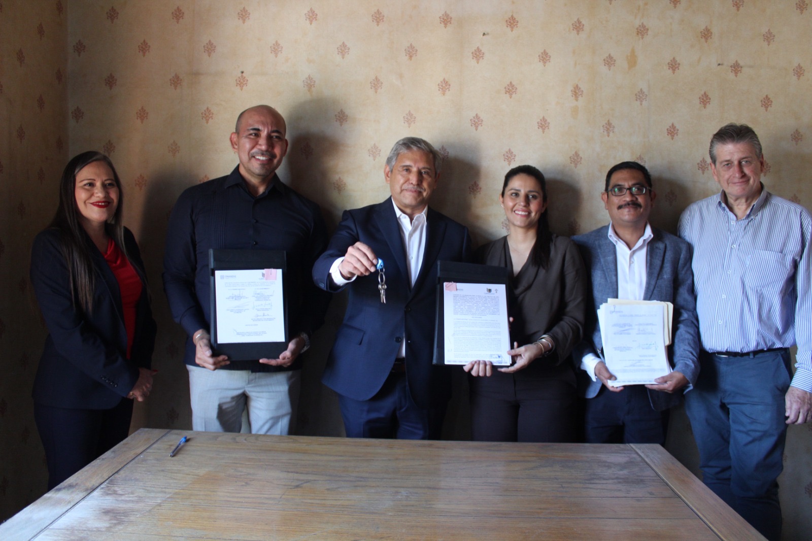 FIRMA GOBIERNO DE MORELOS CONVENIO CON AYUNTAMIENTO DE CUERNAVACA PARA APROVECHAMIENTO DE ESPACIOS HISTÓRICOS