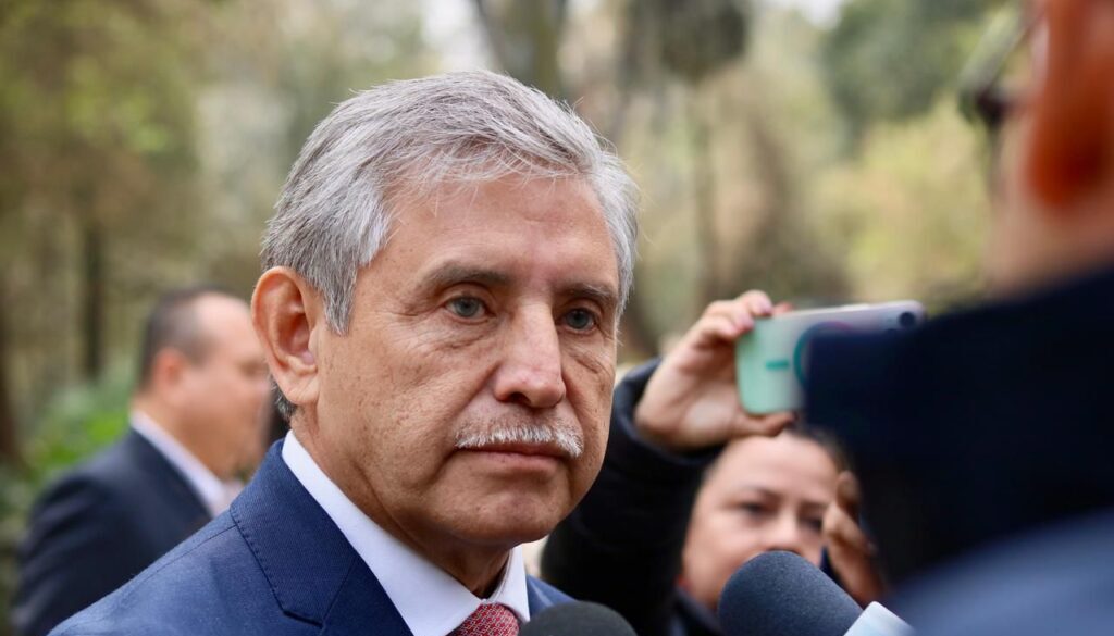 JOSÉ-LUIS-URIÓSTEGUI-SE-SUMA-A-LA-PRESERVACIÓN-Y-CONSERVACIÓN-DEL-BOSQUE-DE-AGUA-10