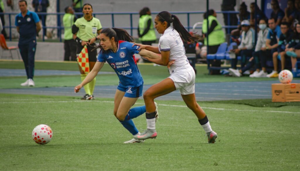 e3729596-fbb4-42cf-b4d1-c0e8fbcae67c