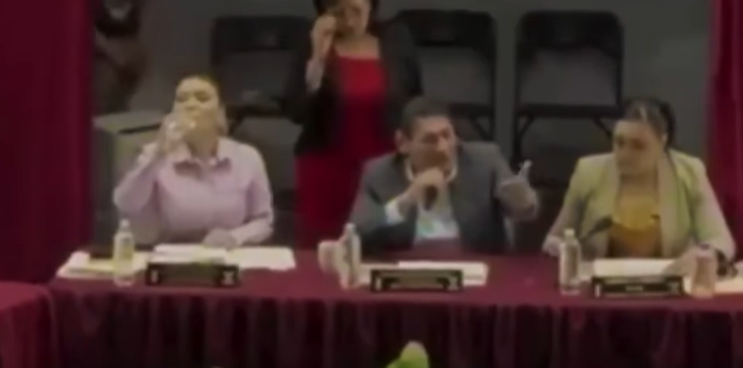 VIDEO: El alcalde beodo de Cuautla, cuando la investidura se tambalea entre copas, auditorías y narco-vínculos