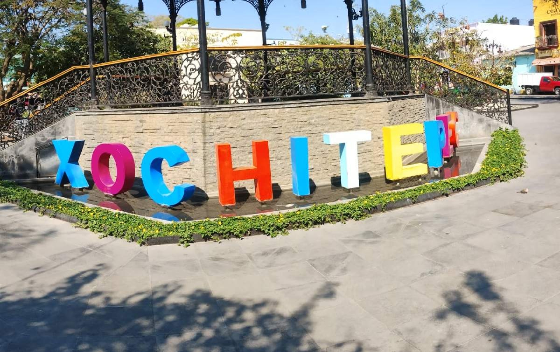 LOS SÚPER SUELDOS DE LA BUROCRACIA DORADA: XOCHITEPEC LO CONFIRMA