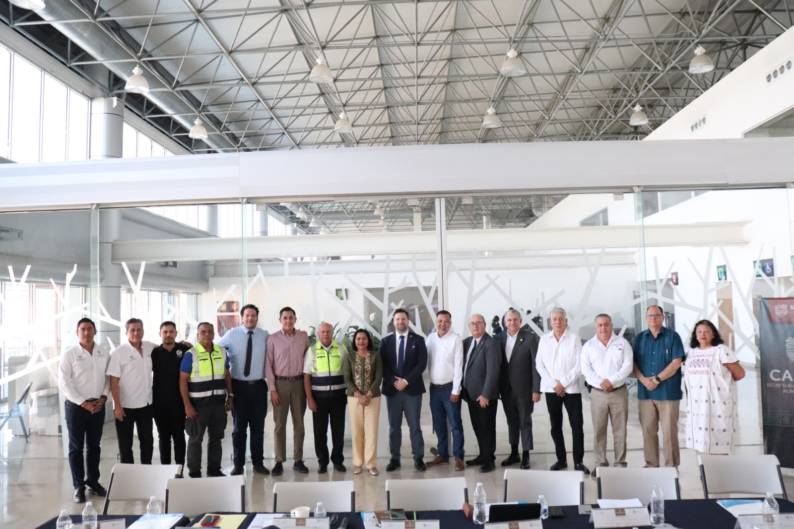 ESTABLECE GOBIERNO DE MORELOS COLABORACIÓN AÉREA CON CANADÁ PARA AMPLIAR EXPORTACIONES