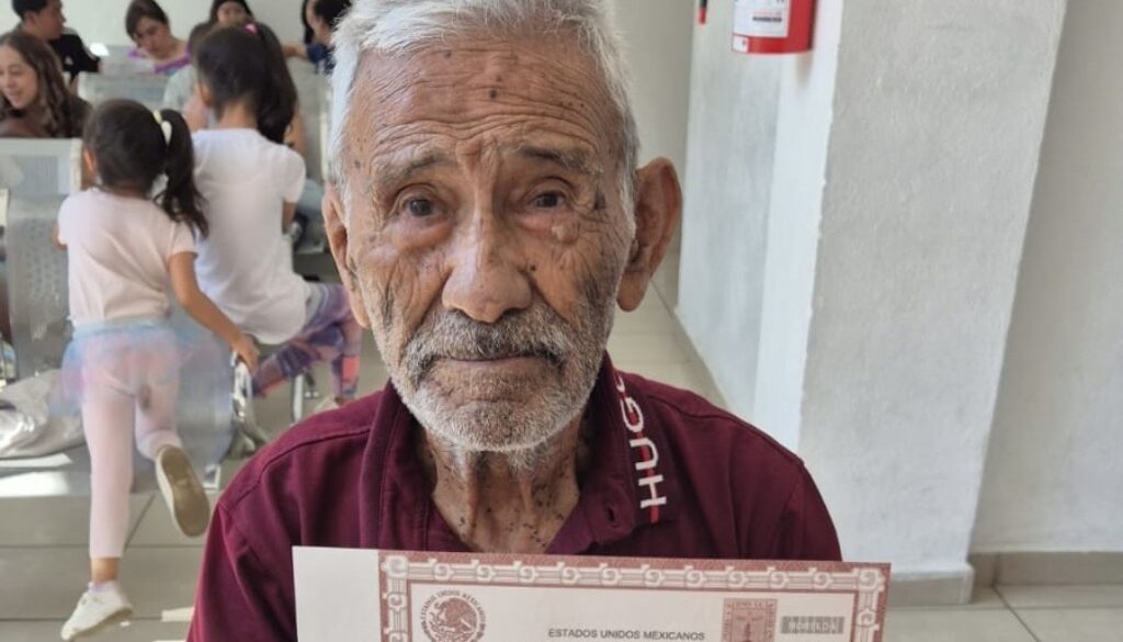 f2e8abca-53d6-43b8-ba8f-2084aa202c47