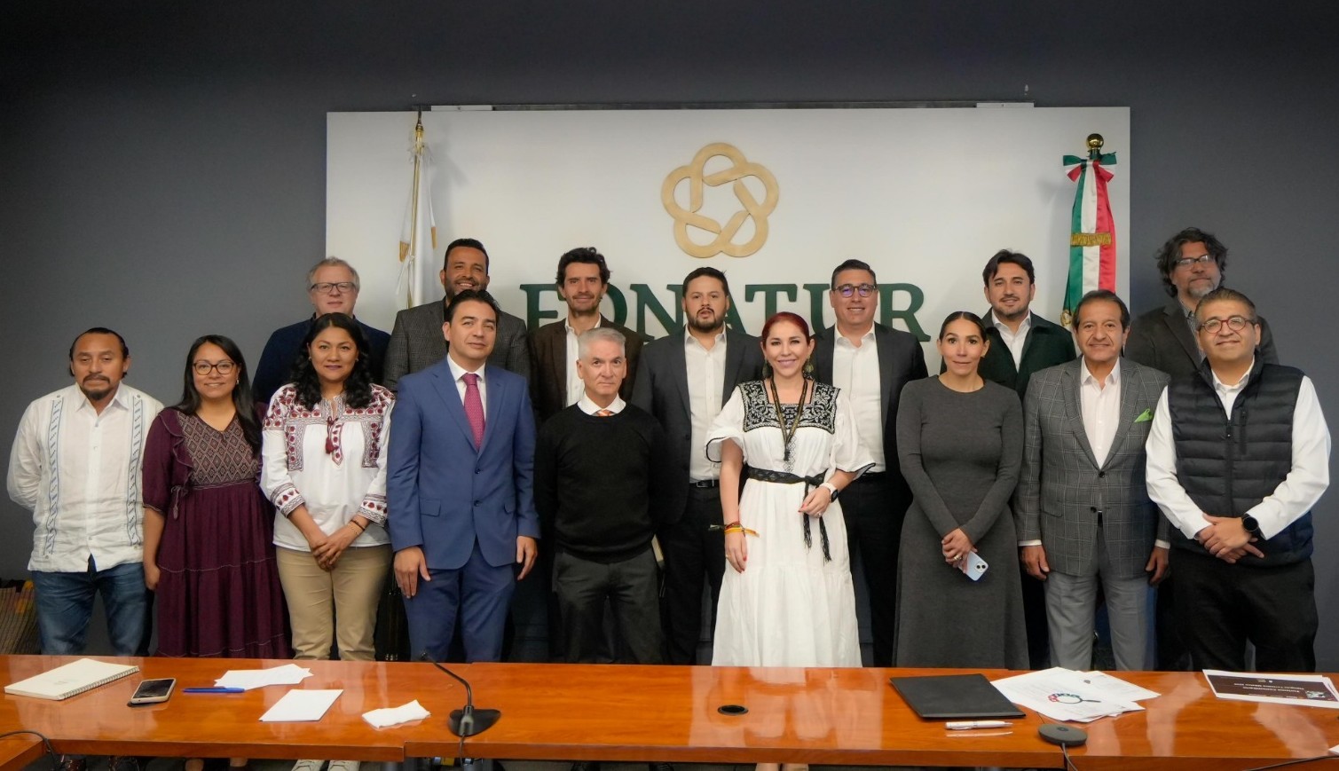 ACUERDA MORELOS ESTRATEGIA NACIONAL PARA POSICIONAR TURISMO COMUNITARIO EN EL TIANGUIS TURÍSTICO MÉXICO 2026