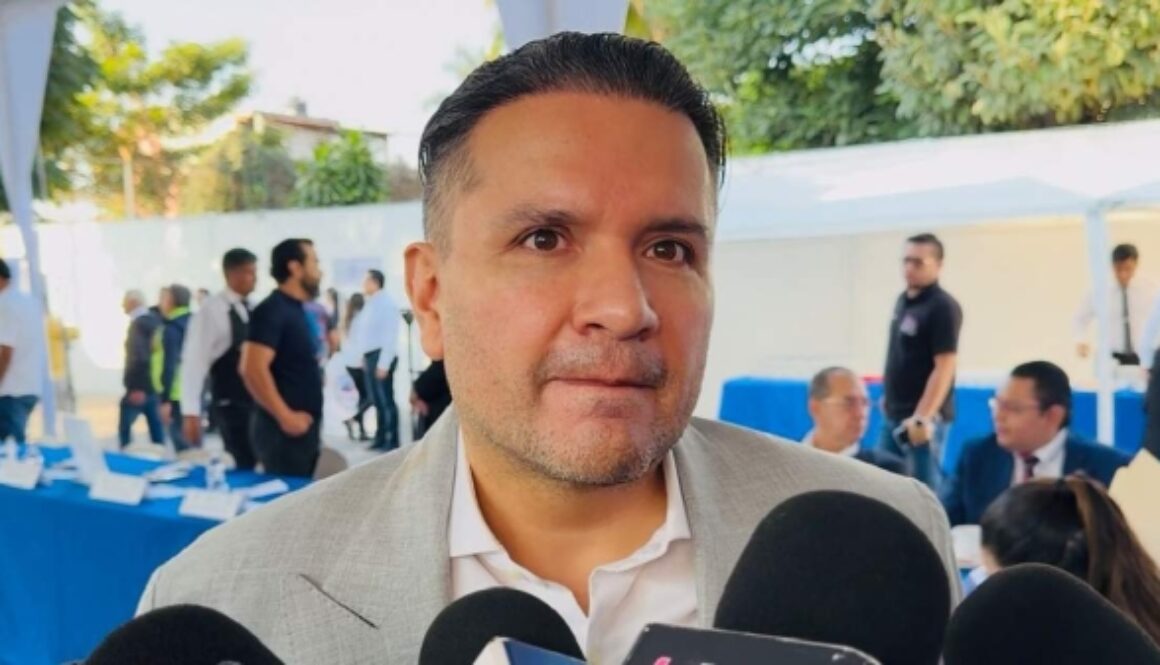 08c62561bf5e8289023bbfe4fa9f193f_S