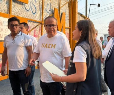 Entrega rectora respuesta a pliego petitorio3