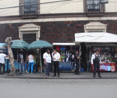 INICIAN-RECORRIDOS-PARA-VERIFICAR-CUMPLIMIENTO-AL-REORDENAMIENTO-DEL-COMERCIO-EN-VIA-PUBLICA-POR-PARTE-DE-AUTORIDADES-DEL-AYUNTAMIENTO-DE-CUERNAVACA-2