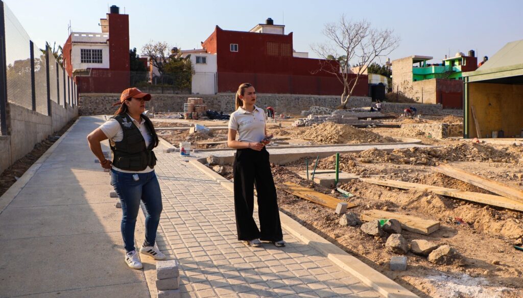 8bb9595e-aeba-4d92-ab5f-69db868afd91