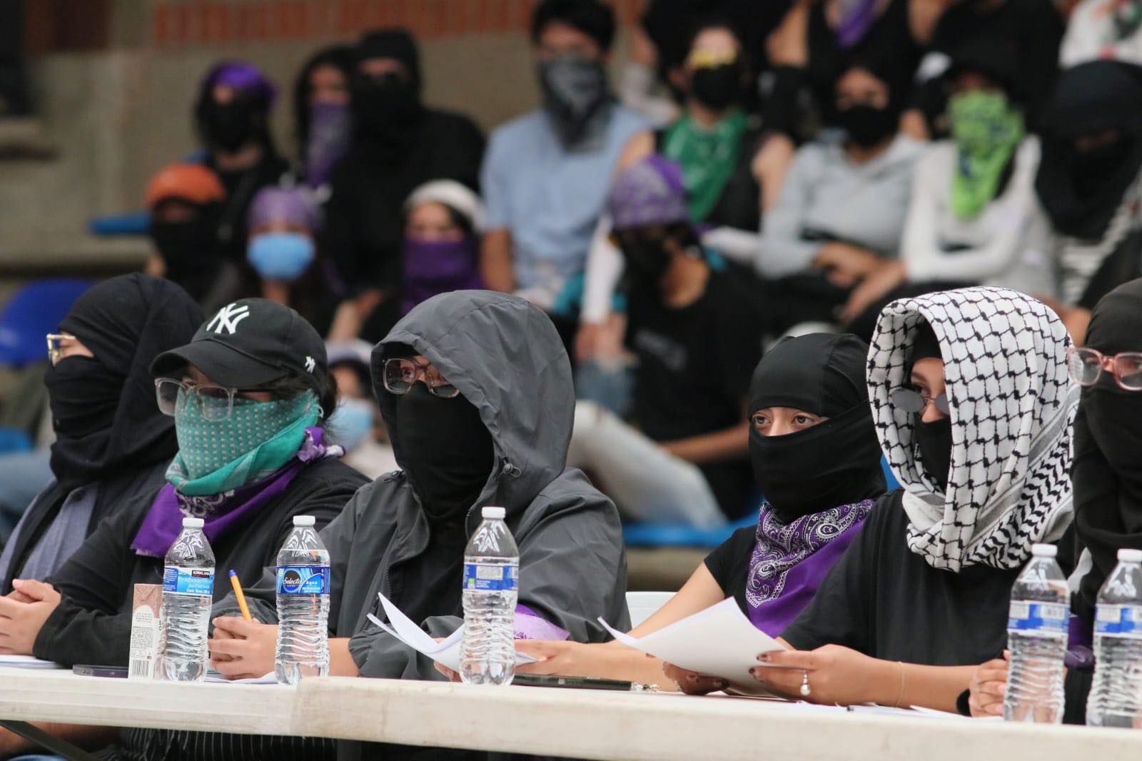 MANOS MECIENDO LA CUNA: EL PARO EN LA UAEM NO ES SOLO DE ESTUDIANTES