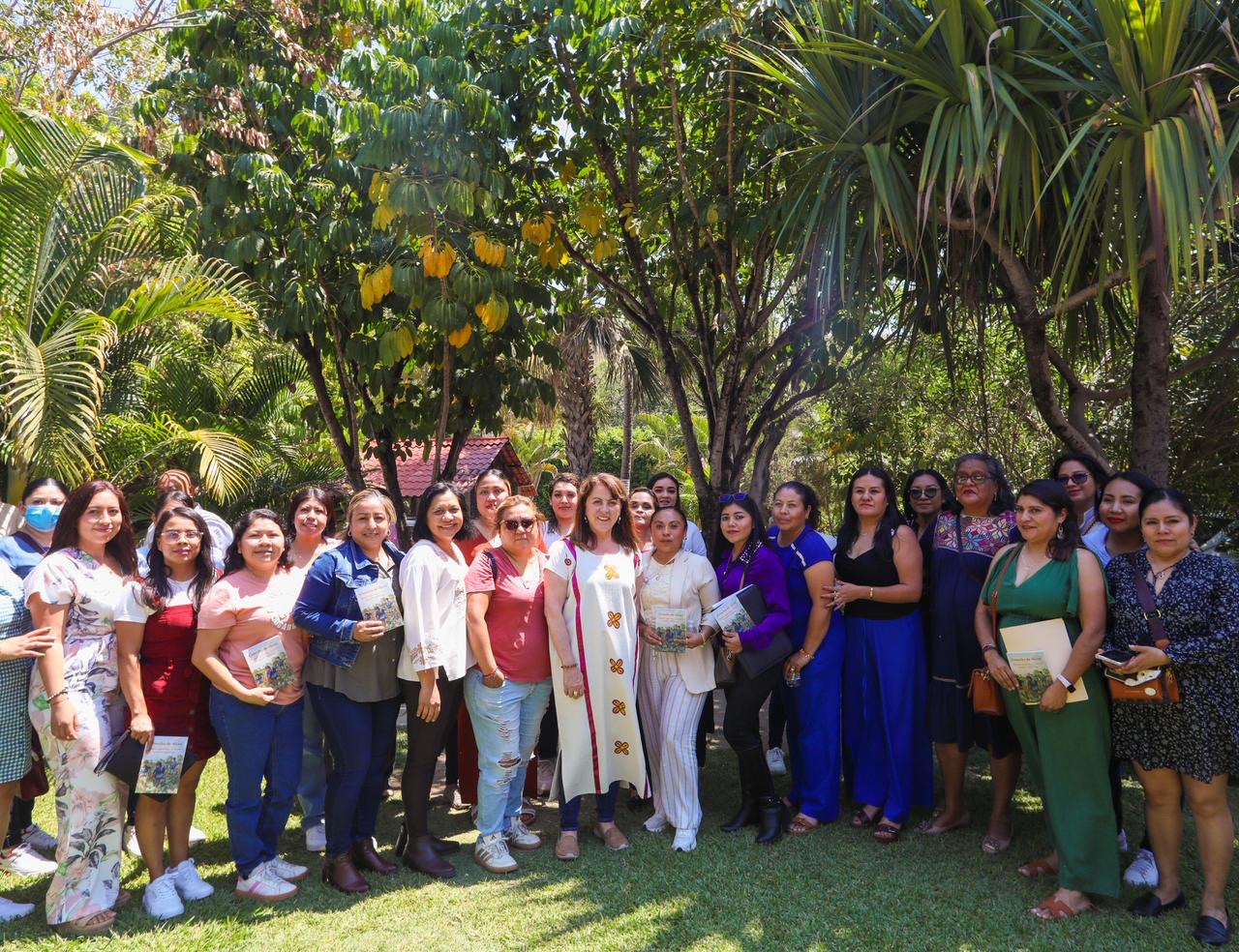 RECONOCE GOBIERNO DE MORELOS A MUJERES COMO CORAZÓN Y FUERZA DEL CAMPO