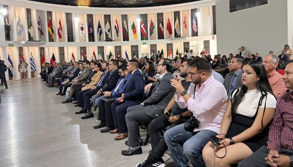 24c6c703-d3bc-4b31-bd3f-23aa5a2a67f2