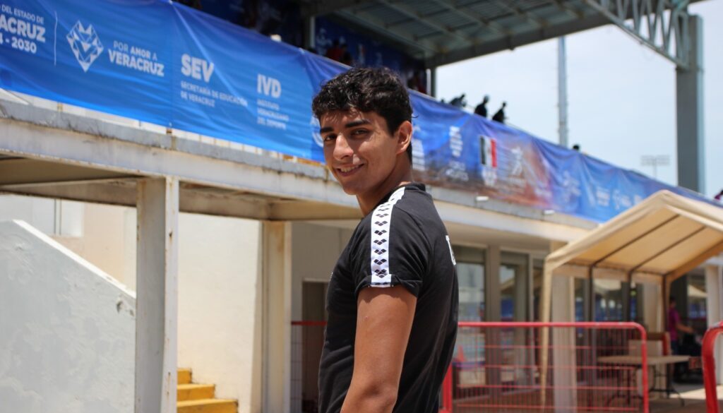 a5e61fb0-7574-4f37-83f5-ec4f1ffef33a