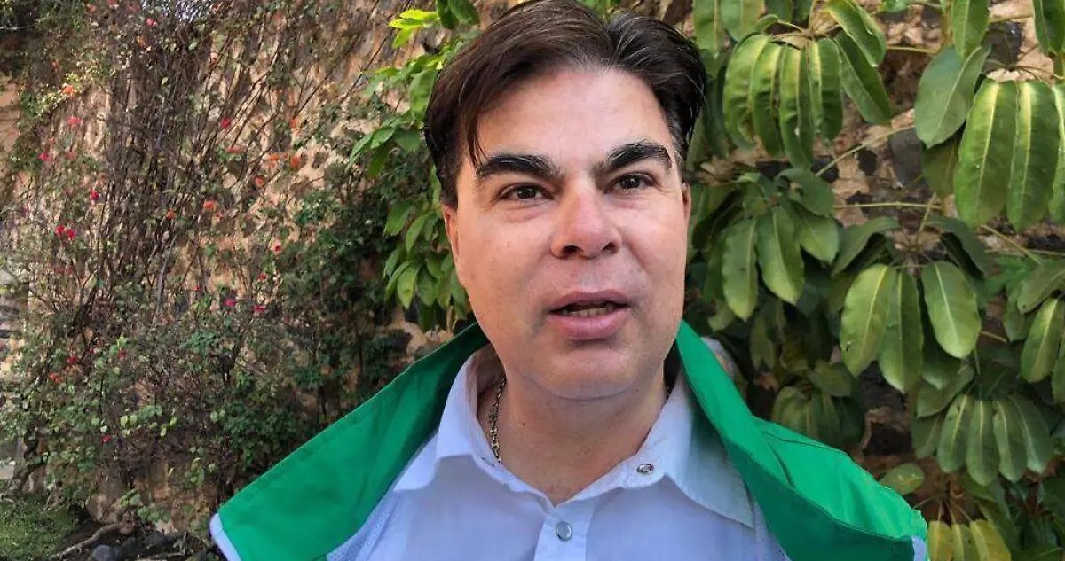 Javier Estrada González, exdirigente del PVEM en Morelos, denuncia falta de avances en su caso y acusa a familiares de estar detrás de atentados en su contra