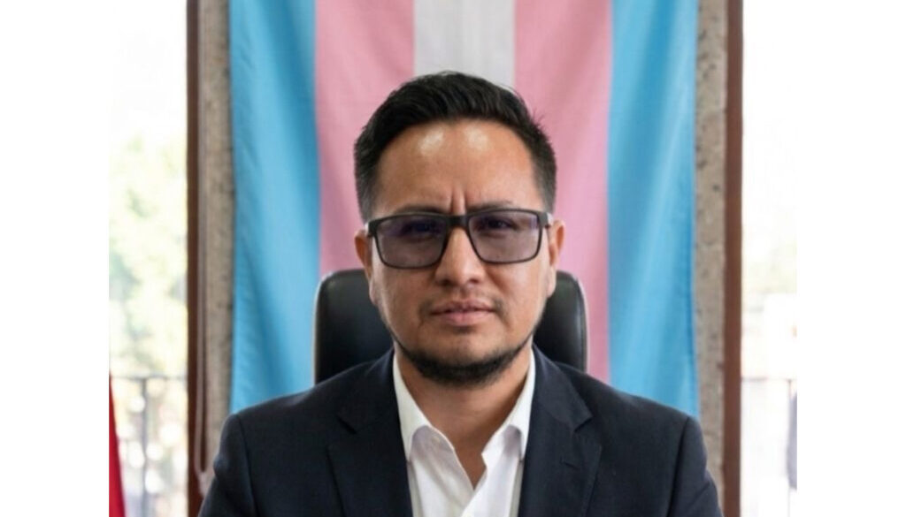 F30630F7-679C-4070-BA23-A9757A26F5C9