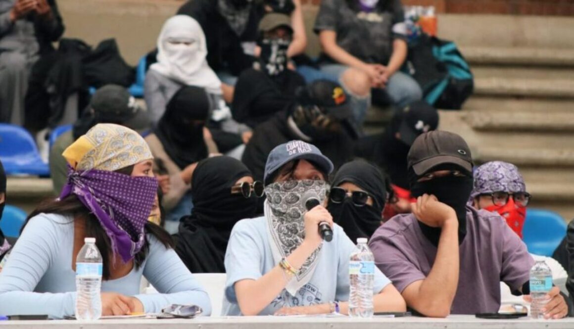 Mesa-de-Dialogo-UAEM-Resistencia-Estudiantil-y-Rectoria-MPR-160426-002-1160x700