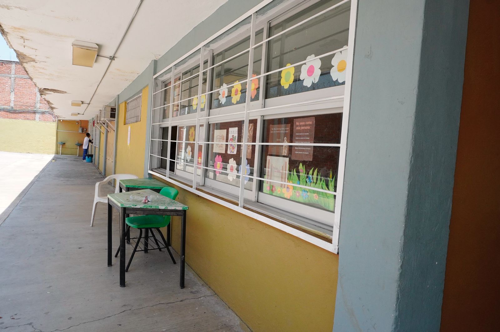 ATIENDE IEBEM A COMUNIDAD ESCOLAR DE LA TELESECUNDARIA “CENTENARIO DEL ESTADO DE MORELOS”