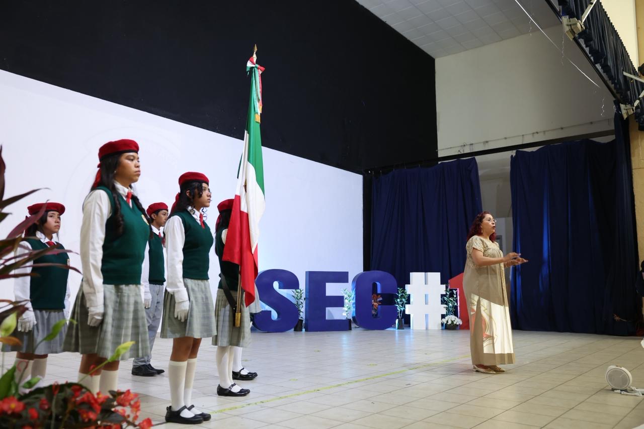CELEBRA GOBIERNO DE MORELOS TRAYECTORIA EDUCATIVA DE LA SECUNDARIA FROYLÁN PARROQUÍN