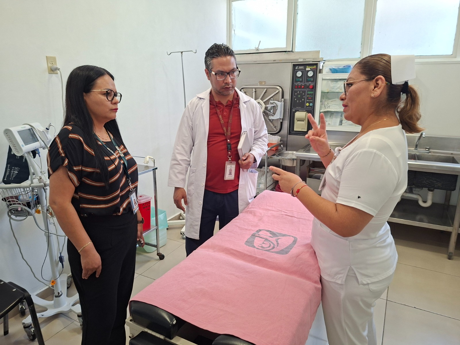 Supervisan autoridades del IMSS Morelos Unidades de Medicina Familiar en Puente de Ixtla y Miacatlán