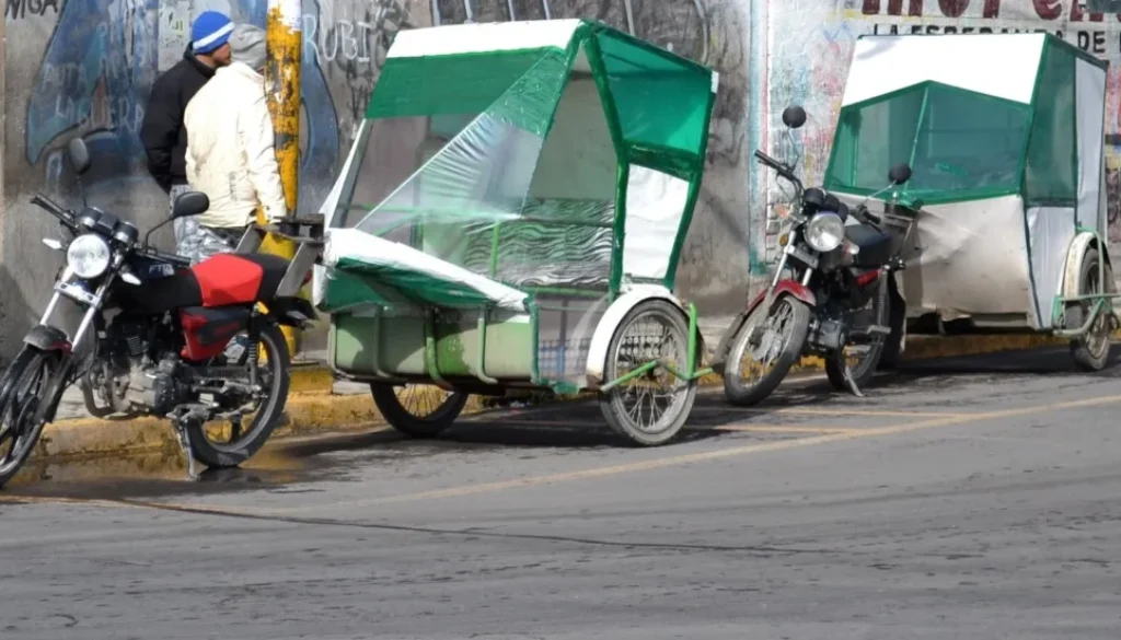 MOTO-TAXIS-1