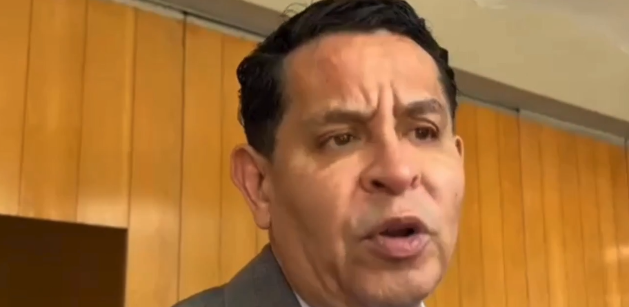 Diputado de Morena, Juan Angel Flores Bustamante, urge a blindar al partido contra narcocandidatos rumbo a 2027