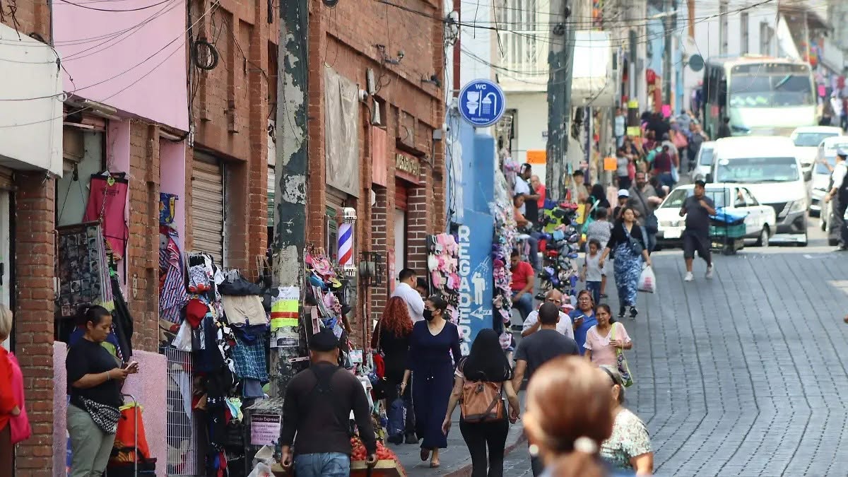 Cuernavaca, entre las peores ciudades en cuanto al ambulantaje, reconoce Marcos Manuel Suárez Gerard, secretario municipal de Turismo y Desarrollo Económico