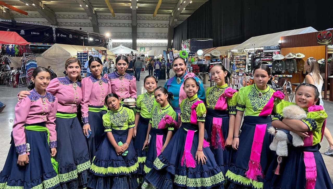 PARTICIPAN ESCARAMUZAS MORELENSES EN COMPETENCIA NACIONAL EN PUEBLA