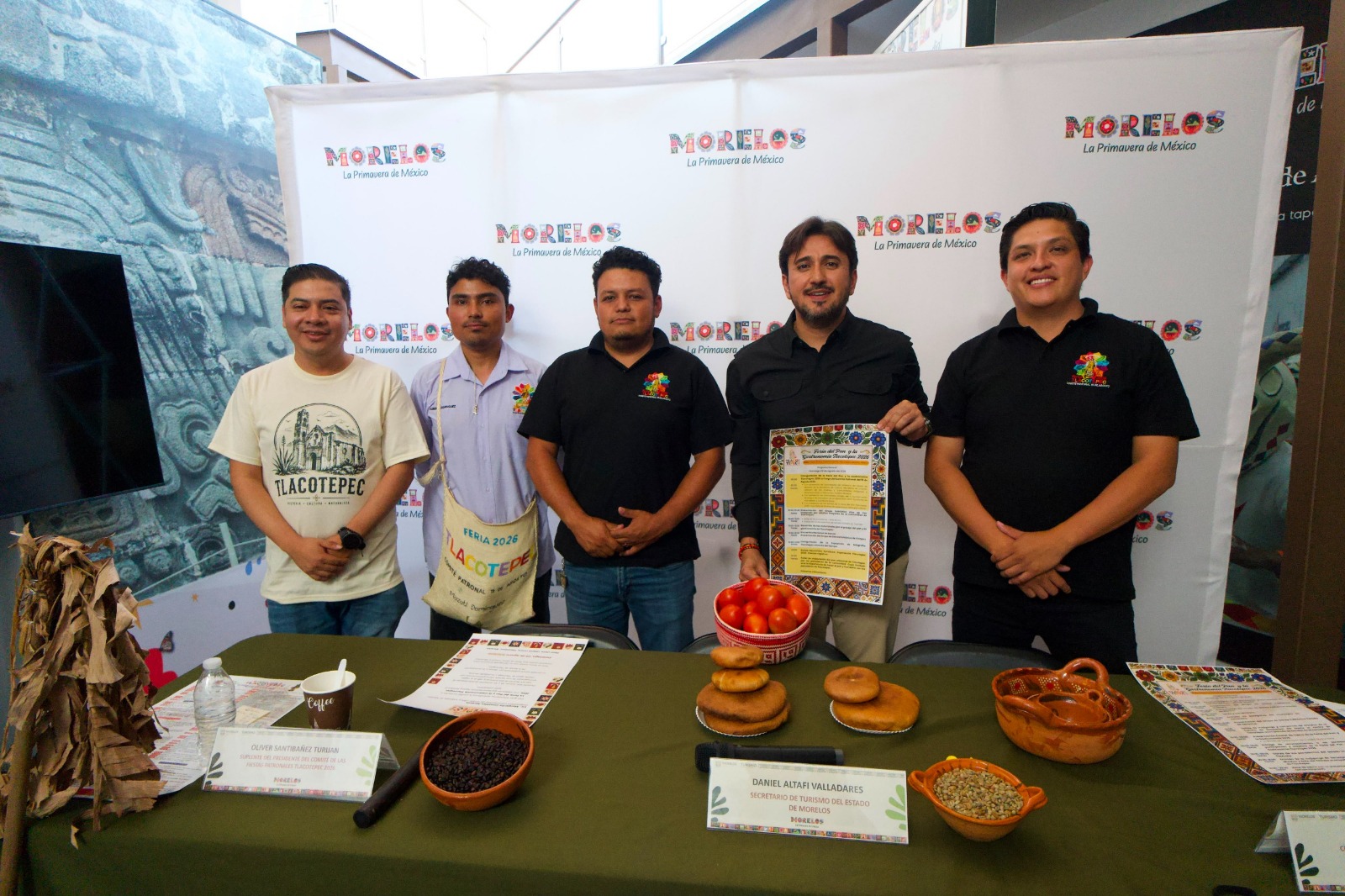 PRESENTA SECRETARÍA DE TURISMO LA FERIA PATRONAL DE TLACOTEPEC Y LA FERIA DEL PAN Y LA GASTRONOMÍA 2026