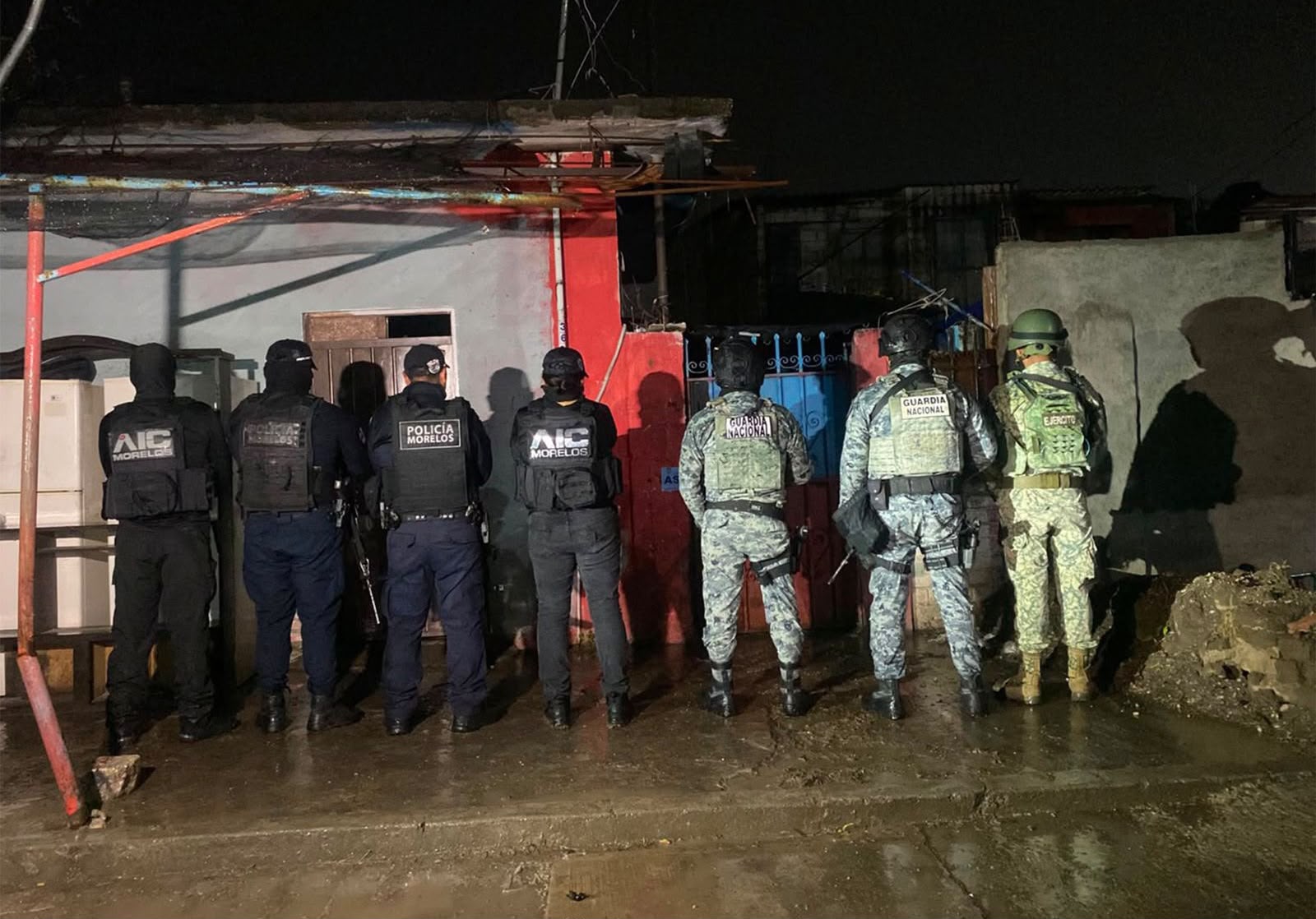 AIC CATEA INMUEBLE PRESUNTAMENTE USADO PARA LA VENTA DE DROGAS EN YAUTEPEC