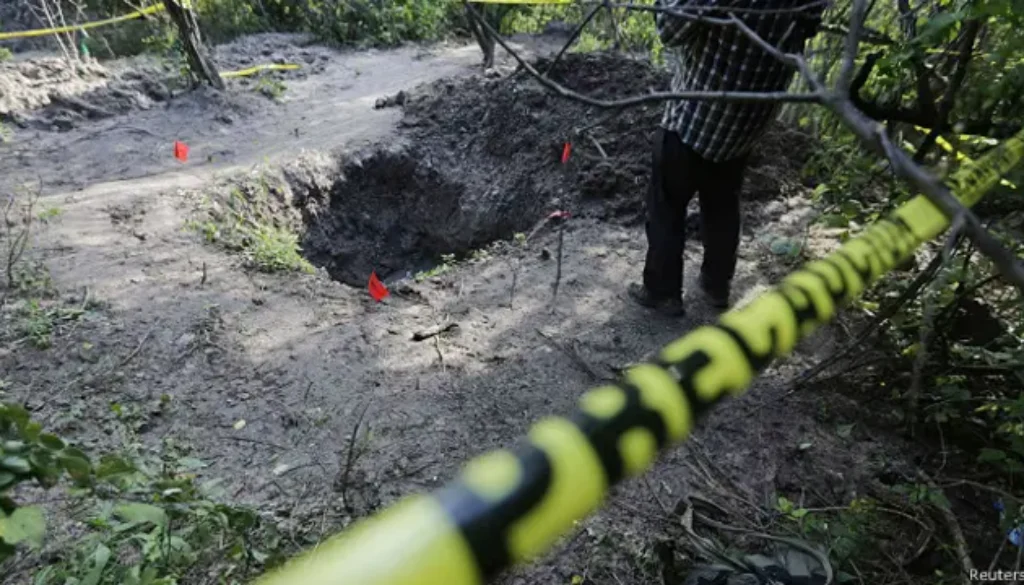 141017094646_clandestine_graves__624x351_reuters.jpg