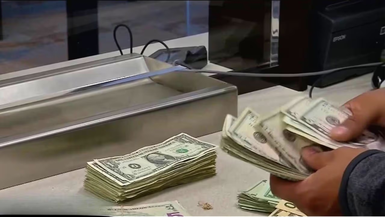 MORELOS VIVE DEL DINERO DE QUIENES TUVO QUE EXPULSAR