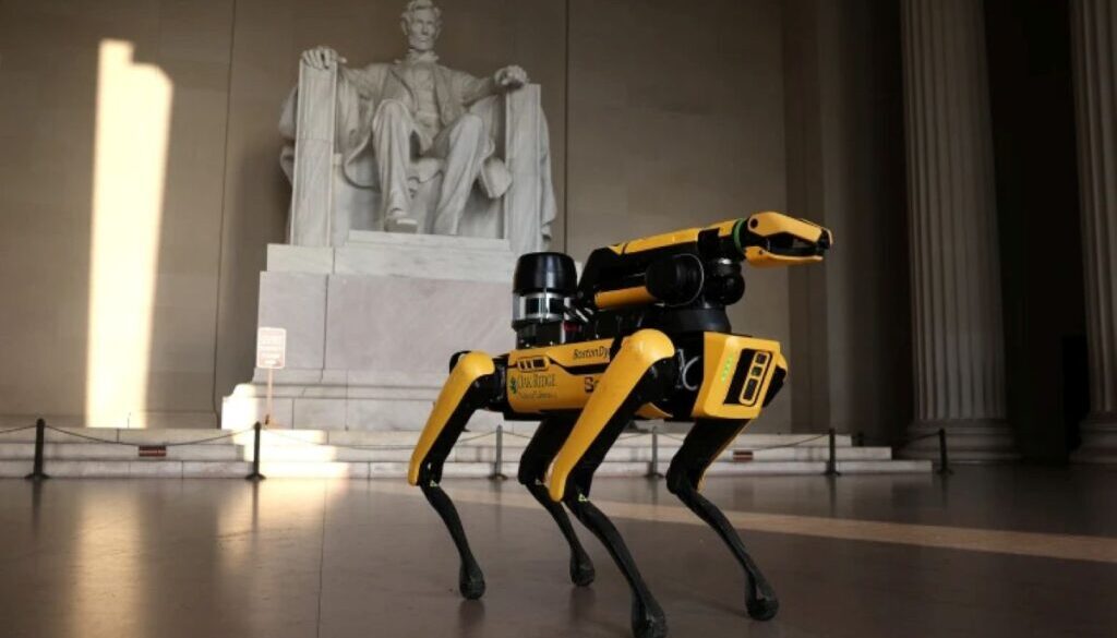 260828-Boston-Dynamics-Dog-Robots-aa-1143-494fdb