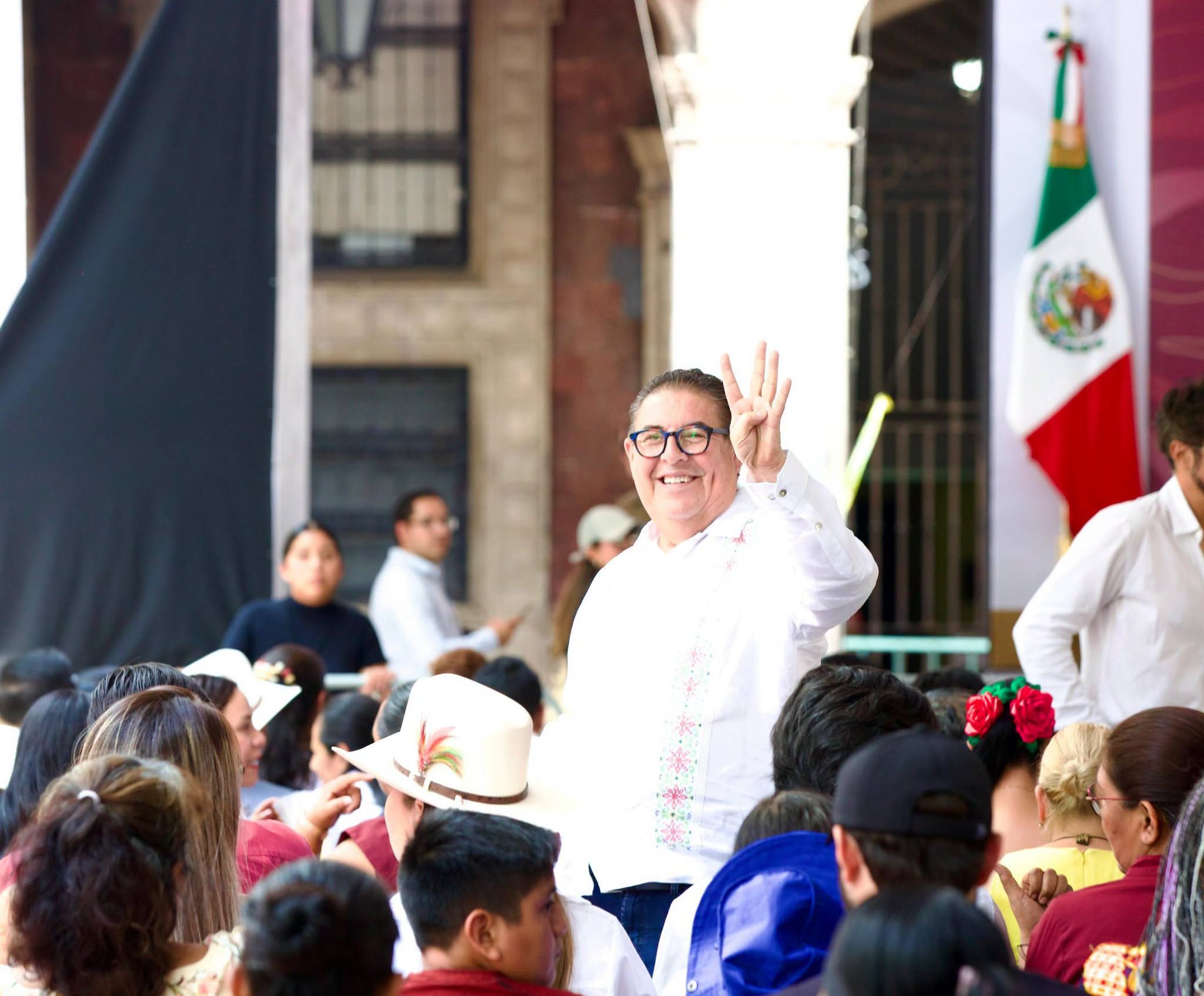 VÍCTOR MERCADO ACOMPAÑA A LA PRESIDENTA CLAUDIA SHEINBAUM EN SU VISITA A MORELOS CON MOTIVO DE SU SEGUNDO INFORME
