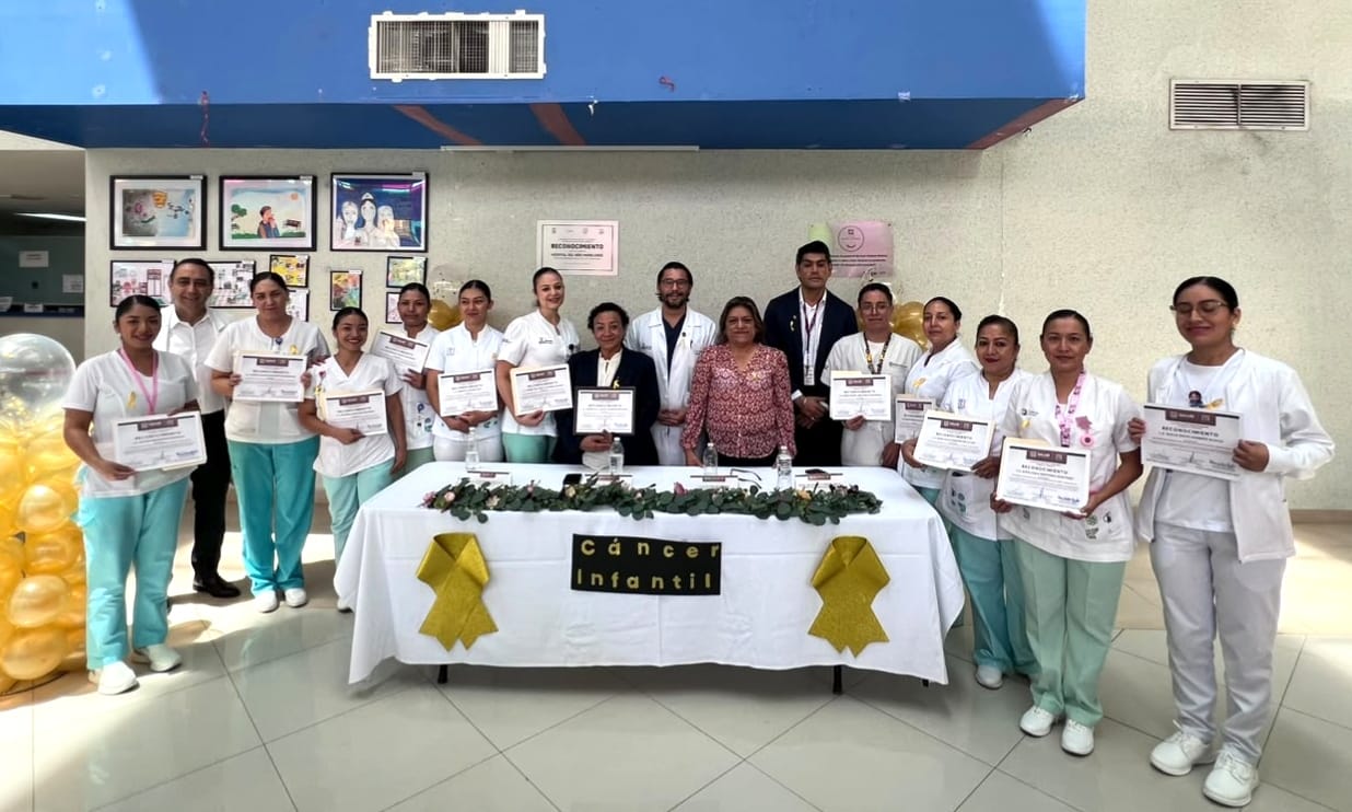 Hospital de la Niñez Morelense reconoce a personal por su atención a niñas y niños con cáncer