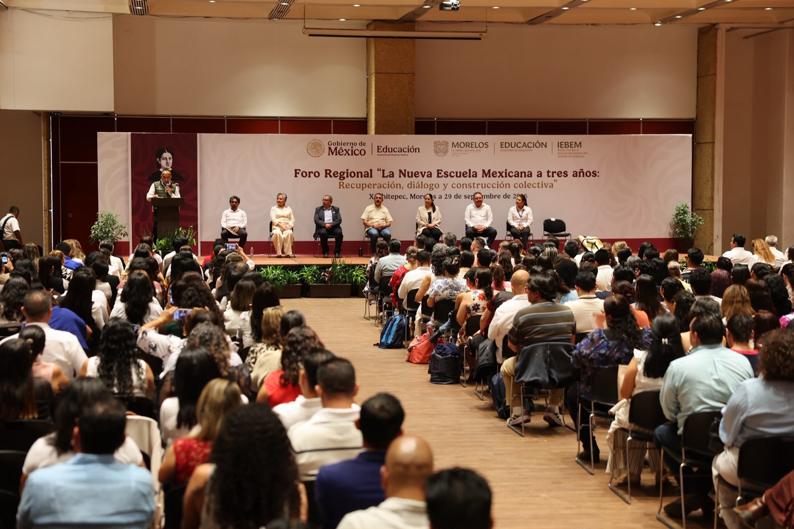 Morelos reúne a cerca de 400 docentes de seis entidades para fortalecer la práctica educativa