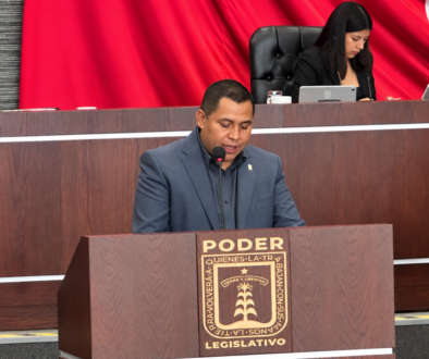 Discurso en el podio legislativo