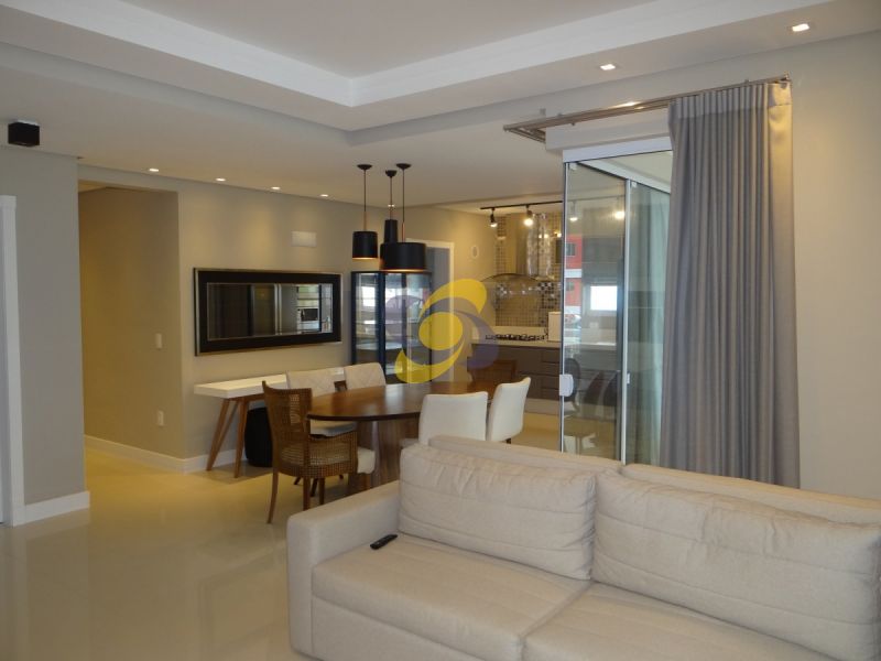 Apartamento 4 suítes à venda: peças amplas, alto padrão de acabamento e planta muito bem distribuída Apartamento em Itapema