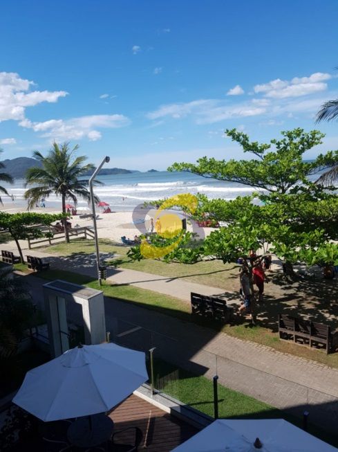 Apartamento quadra Mar 2 Quartos, Prédio de frente para o mar