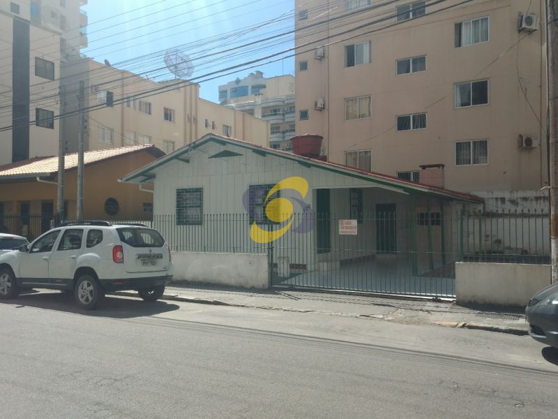 Casa para temporada..... bem localizado
