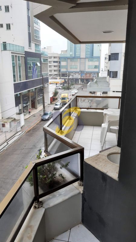 Apartamento Temporada em Excelente localização com 2 Dormitórios Sendo 1 Suíte