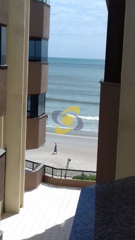 Apartamento quadra Mar 3 quartos ( sendo 1 Suíte)