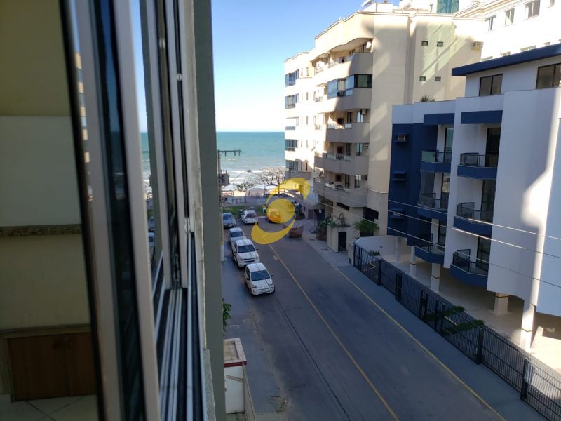 Ótimo apartamento para temporada com 4 Dormitórios Segundo prédio do Mar!