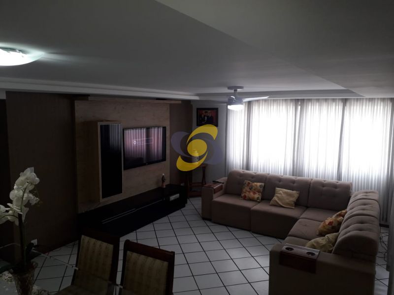 Apartamento a venda com excelente localização na ZONA 2!!!