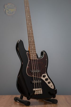 SQUIER CLASSIC VIBE '60S JAZZ BASS - Guitar Guys