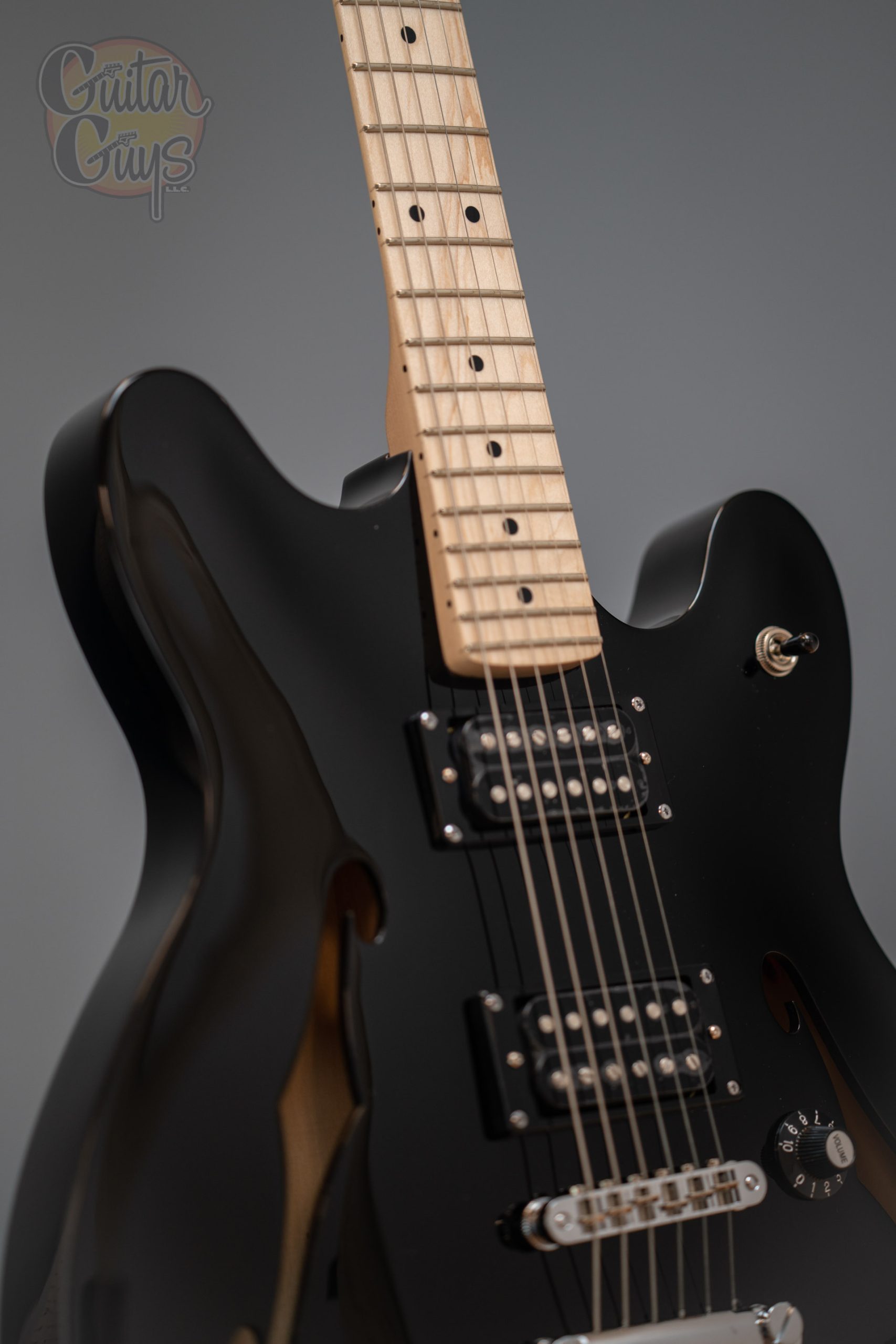 Squier AFFINITY SERIES STARCASTER (Black) - Guitar Guys