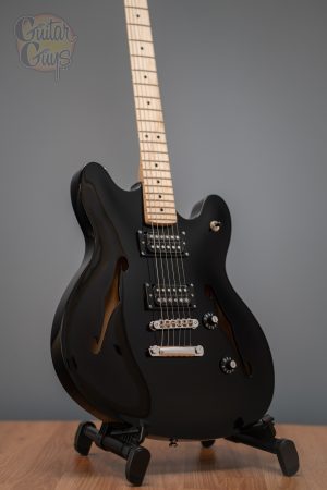 Squier AFFINITY SERIES STARCASTER (Black) - Guitar Guys