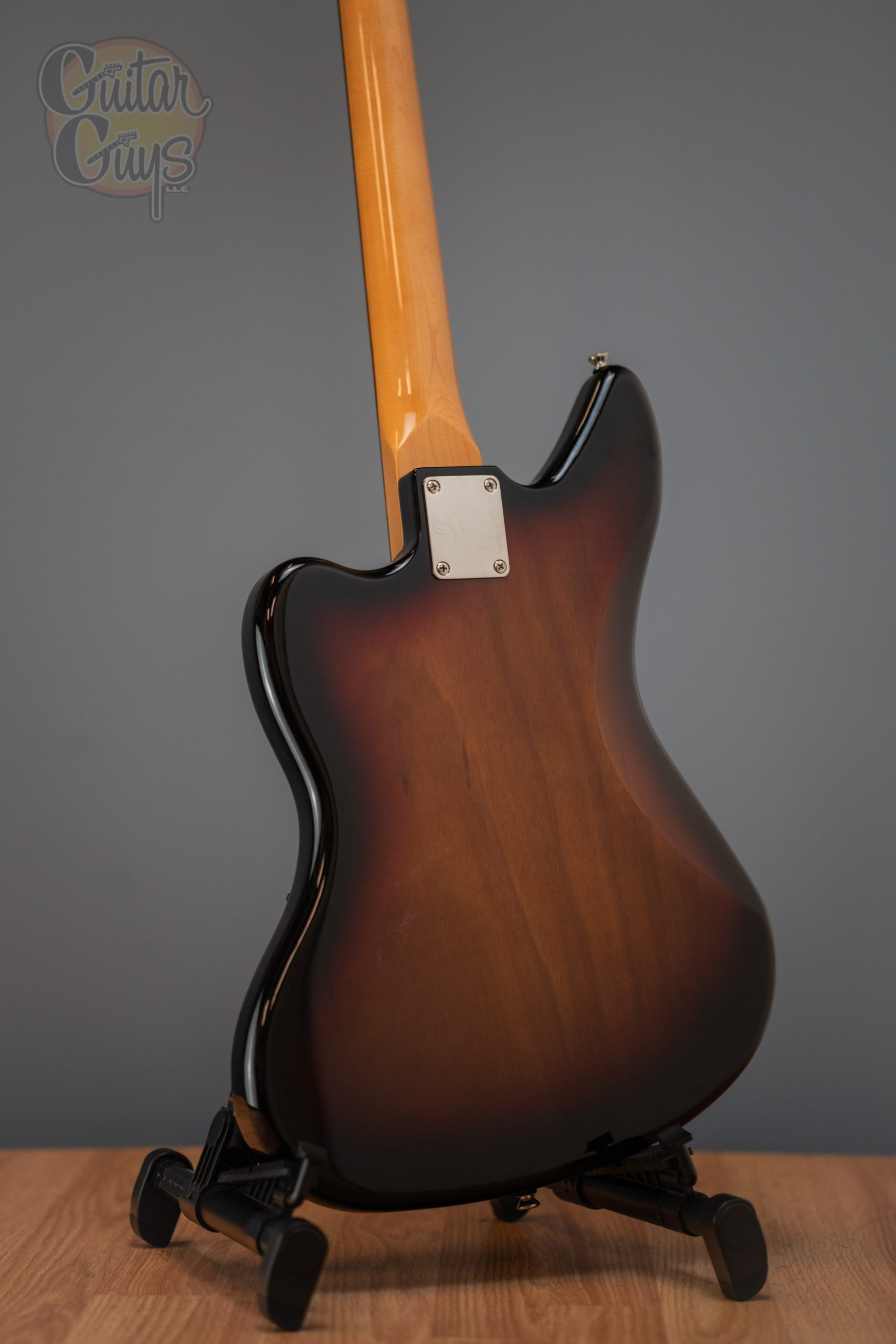 Squier CLASSIC VIBE JAGUAR BASS (3-Color Sunburst) - Guitar Guys