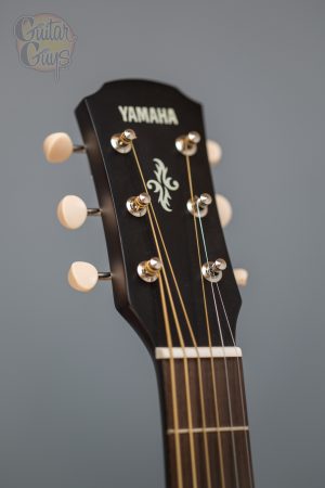Yamaha APXT2EW (Tobacco Brown Sunburst)